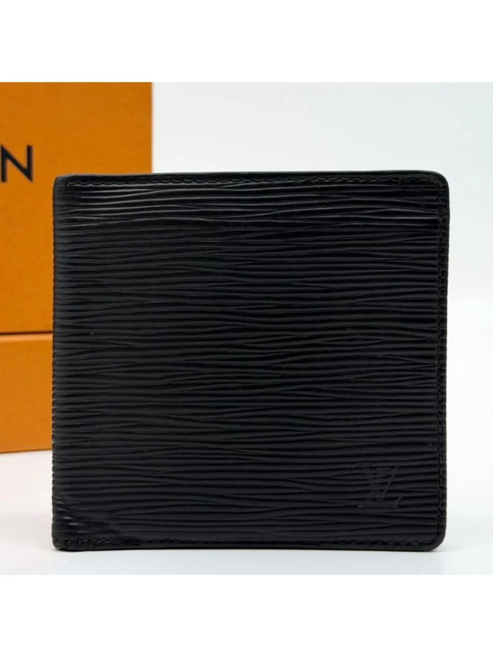 Louis Vuitton Portefeuille Marco Epi Black Leather Compact Wallet